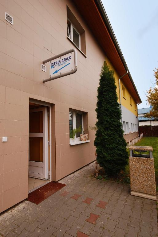 Expres Atack Penzion Brno Eksteriør bilde